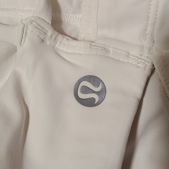 Lululemon white tank size 6 - Picture 5 of 5